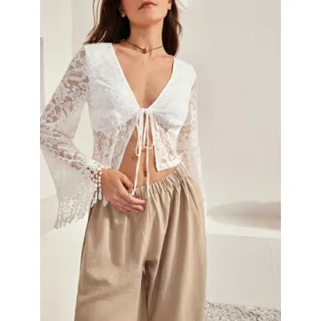 Stylish WDIRARA Contrast Floral Lace Mesh Crop Top