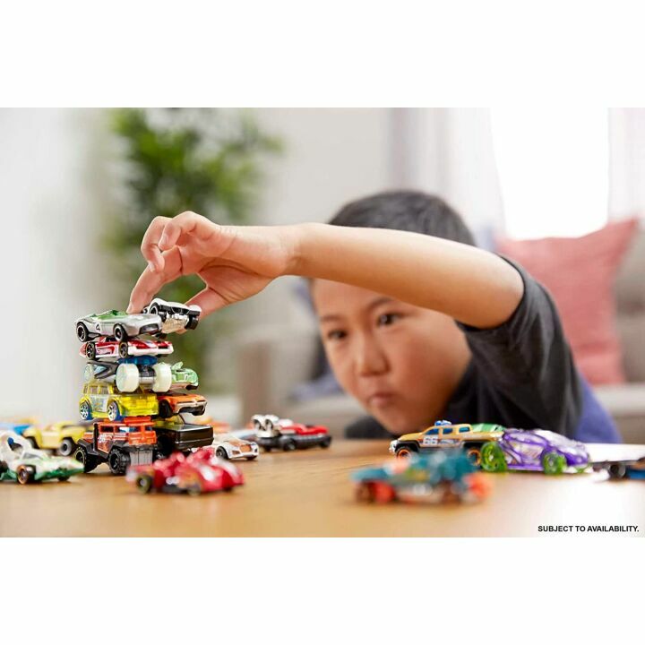 Hot Wheels 20 Piece 1:64 Scale Toy Cars & Trucks Set
