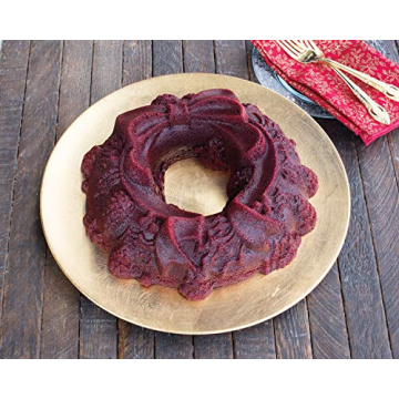 Nordic Ware Platinum Holiday Wreath Bundt Pan for Baking