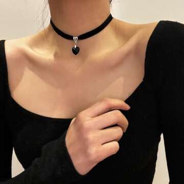 ISCASSE Black Choker Necklaces for Woman Love Heart Choker Necklace Adjustable Velvet Choker Soft Collar Chain Red Heart Necklace Halloween Cosplay Party
