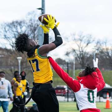 Battle Sports Double Threat Wide Receiver - Adult and Youth Football Gloves - Ultra Stick Gloves - Adult Large, White