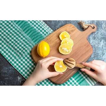Handcrafted OLIVE WOOD Lemon SQUEEZER and Orange Juice REAMER – Artisan Citrus Juicer from Bethlehem, Eco-Friendly Kitchen Tool, Unique Hand Carved Design from the Holy Land
