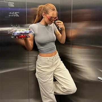 Affordable Women's Slim Fit Crop Top for Any Occasion