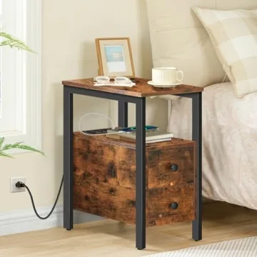 Compact HOOBRO End Table with Charging Station for Modern Living