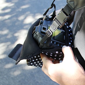 Stylish USA GEAR DSLR Neoprene Camera Sleeve for All Models