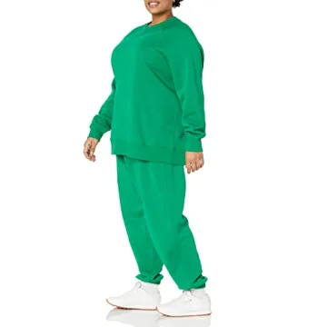 Amazon Essentials Women's Relaxed-Fit Sweatshirt for Every Body