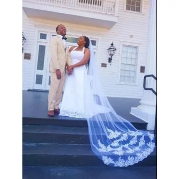 MisShow Ivory Lace Edge Wedding Veil for Brides