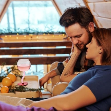 Heart Shaped Crystal Wine Glasses Elegant Lead-Free Goblets