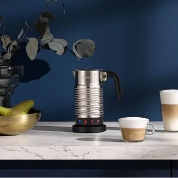 Nespresso Aeroccino 4: Dishwasher-Safe Milk Frother for Coffee