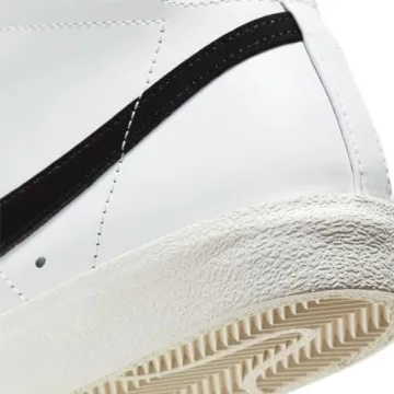 Comfortable Nike Women's Gymnastics Shoes for Everyday Style