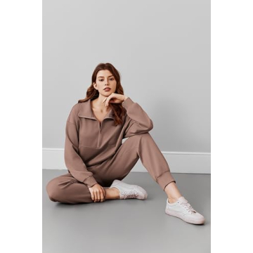 Comfy Stylish 2 Piece Women's Lounge Set for Travel