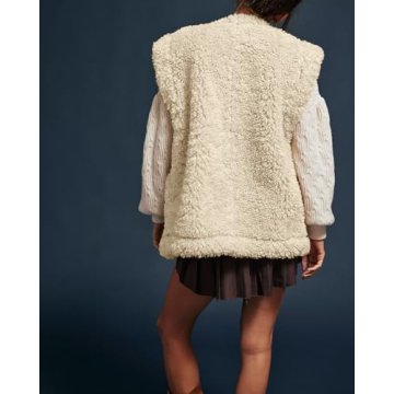 Locachy Women's Casual Faux Fur Vest Warm Toggle Closures Sleeveless Outerwear Vest Apricot S