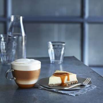 Ghirardelli Chocolate Company Sea Salt Caramel Sauce Squeeze Bottle, 16 oz (Pack of 1)