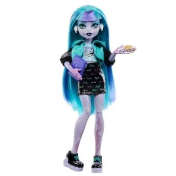 Monster High Skulltimate Secrets Neon Frights Doll & Accessories, Twyla with Dress-Up Locker & 19+ Surprises