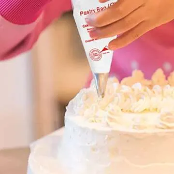 Yueton Disposable Pastry Bags for Easy Cake Decorating
