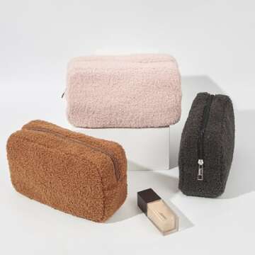 Kamumanni Plush Makeup Bag, Chic and Portable for Travel
