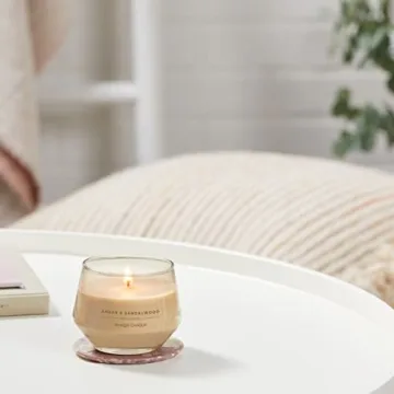 Luxurious Amber & Sandalwood Candle for Gifting