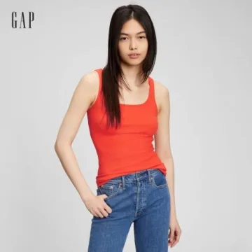 GAP Women’s Ribbed Tank Top – Versatile & Stylish Essential