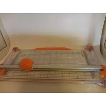 Fiskars 12 Inch Portable Rotary Paper Trimmer (199080)