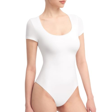 PUMIEY Women's Scoop Neck Bodysuit for Effortless Style