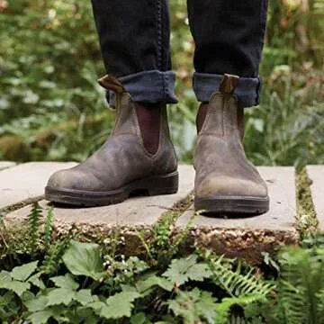 Blundstone 585 Unisex Classic Series Chelsea Boot for Men and Women with Shock Absorption and Premium Water Resistant Leather, Rustic Brown, 10.5 US Men / 12.5 US Women / 9.5 AU