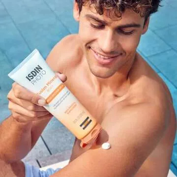 ISDIN Fusion Mineral Body Ultralight SPF 40 Sunscreen for All