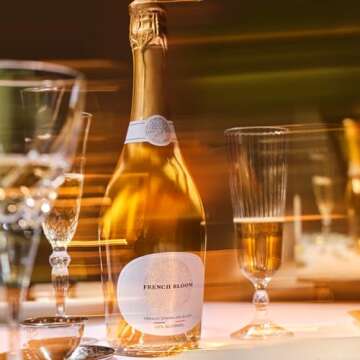 French Bloom Le Blanc Alcohol-Free Sparkling Wine, 750ml - Certified Organic, Vegan, Halal, Low Calorie, Pregnancy Friendly, Sulfite Free - Made with Fine Organic Wine, No Preservatives or Added Sugar