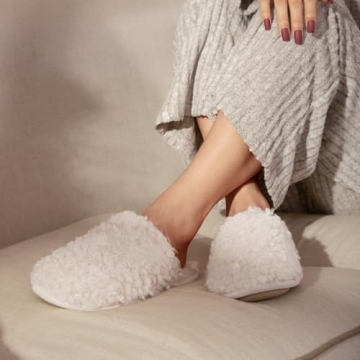 Snug Leaves Women's Cozy Scuff Slippers for Indoor Comfort
