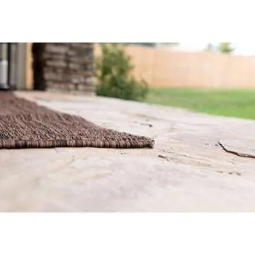 Unique Loom Casual Rug - Versatile Indoor/Outdoor Option