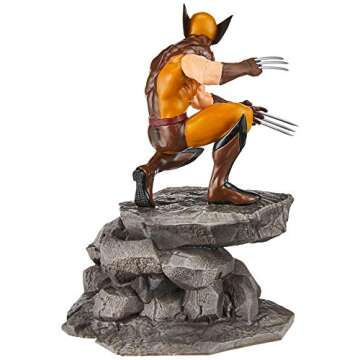 DIAMOND SELECT TOYS APR182171 Marvel Gallery, Wolverine PVC Diorama Figure, 9 inches, Multicolor