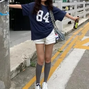 One Shoulder Oversized T-shirt for Stylish Summer Looks