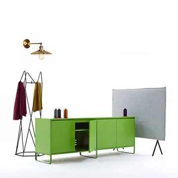 Elegant Adjustable Wall Lamp for Modern Interiors