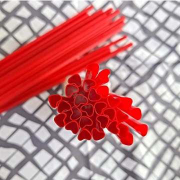200pcs Heart-Shaped Red Straws for Events and Parties
