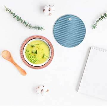 UXUNNY Silicone Pot Holders - Heat Resistant Kitchen Essential