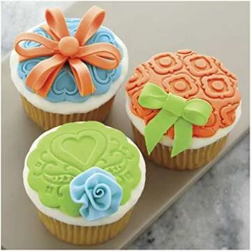 Wilton Decorator Preferred Neon Fondant - Add Colored Details to Your Cakes and Treats with These 4-Pack Fondant Icing, 4.4 oz. Each