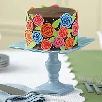 Wilton Decorator Preferred Neon Fondant - Add Colored Details to Your Cakes and Treats with These 4-Pack Fondant Icing, 4.4 oz. Each