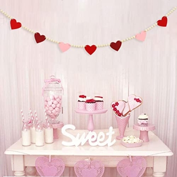 Beautiful DAZONGE Wood Bead Garland for Valentine Decor
