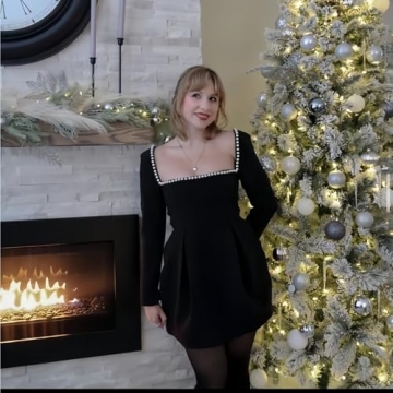 Elegant Beach Wedding Dress for Plus Size Brides 2024