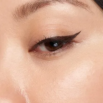 EM COSMETICS Illustrative Liquid Eyeliner with Brush Tip