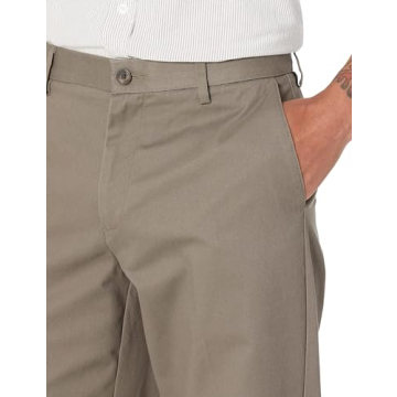 Amazon Essentials Classic Fit Chino Pants for Men