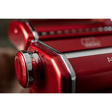 MARCATO Atlas 150 Machine, Made in Italy, Red, Includes Pasta Cutter, Hand Crank, and Instructions