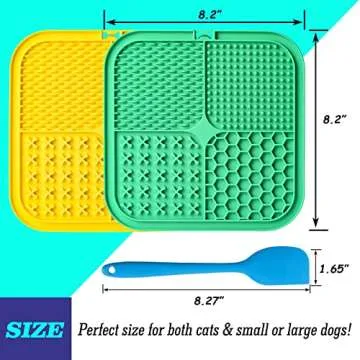 Kwispel Lick Mat for Dogs with Suction Cups and Spatula