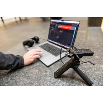 Zoom H1essential Handy Recorder for Musicians & Podcasters