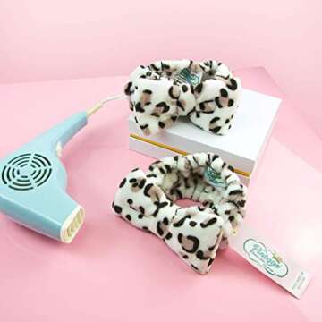 The Vintage Cosmetic Company Peggy Make Up Vintage Headband, Skincare Headband Holds Back Hair, Soft and Comfy Makeup Headband, Beauty Accessory, Leopard Print Design