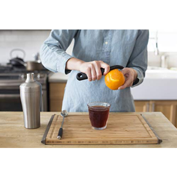 OXO Good Grips Swivel Vegetable Peeler for Easy Use