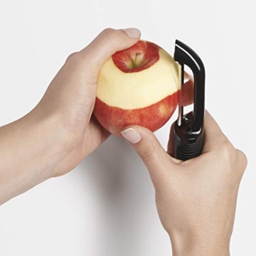 OXO Good Grips Swivel Vegetable Peeler for Easy Use
