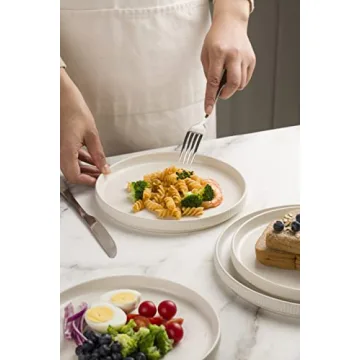 famiware Star Dinner Plates for 6, 10 inches Plate Set, Scratch Resistant, Stoneware Dinnerware, Kitchen Modern Rustic Serving Dishes, Matte White