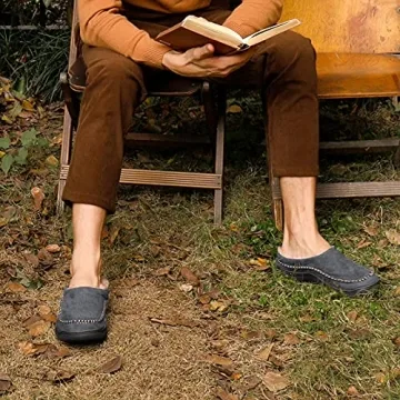 Zigzagger Men's Comfy Moccasin Slippers Grey