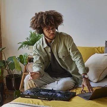 Pioneer DJ DDJ-REV1 Serato DJ Controller for Beginners