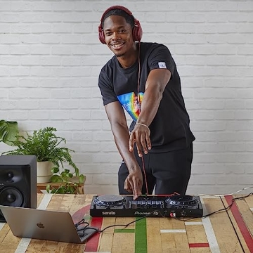 Pioneer DJ DDJ-REV1 Serato DJ Controller for Beginners